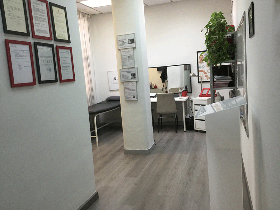 Tratamiento individual en gabinete – MARINA DÍEZ – VOZ – COMUNICACIÓN